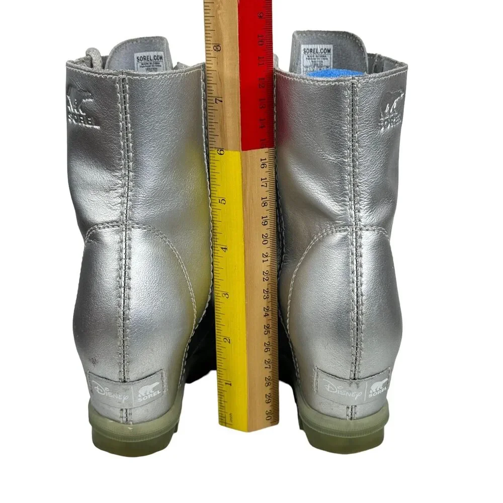 Sorel Disney Frozen Joan Of Arctic 2 Leather Wedge Boots Youth Big Girl 3 Silver